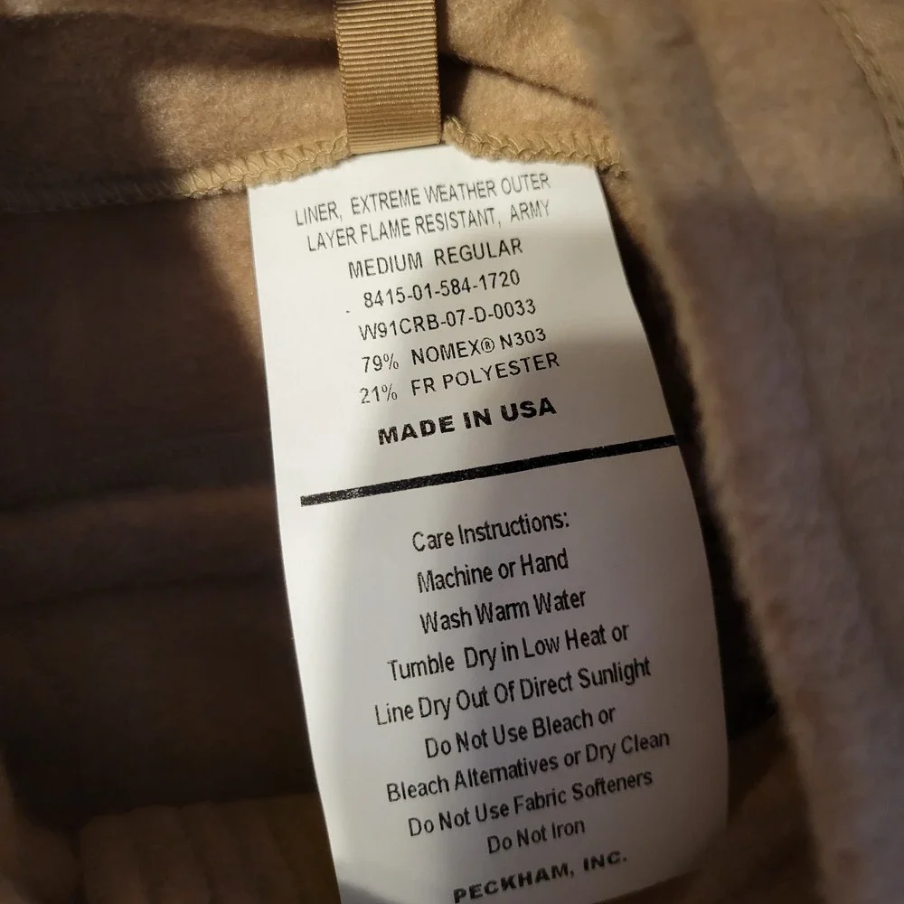 NWT‎ US Army Extreme Weather Outer Layer Liner Flame Resistant Beige Size Medium